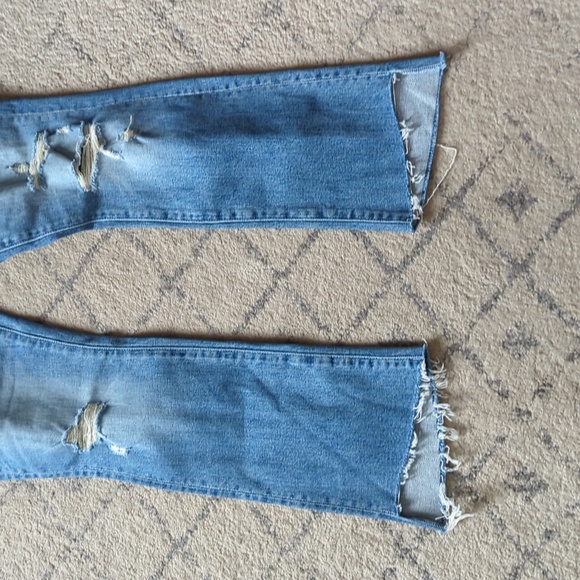 MOTHER distressed jeans: Insider Crop Step Fray - Picture 2 of 10